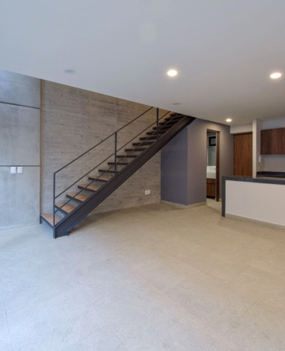 Imagen 6 de 12 de Muy Amplio Townhouse En 2 Plantas Con Patio, 63990