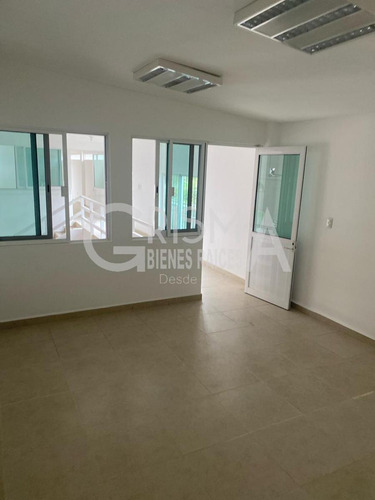 Amplia Bodega En Excelente Ubicación En Venta O Renta En Tuxpan, Ver