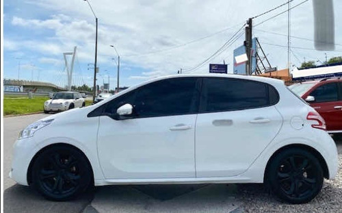 Peugeot 208 Nivel 5