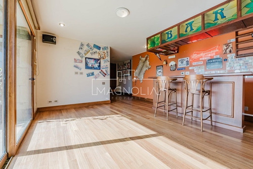 Casa En Arriendo De 5 Dorm. En Lo Barnechea