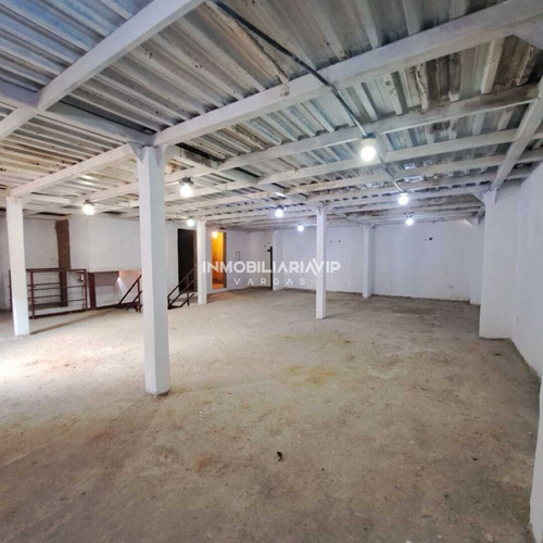 Te Ofrecemos En Venta Edificio De Tres Plantas En Obra Gris Ubicado En Maiquetía - Calle Los Baños - Estado La Guaira. Ref 005 - 600