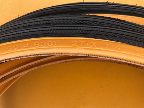 Imagen 2 de 4 de Cubierta De Goma Rin 27 Para Bicicletas Semi Carrera