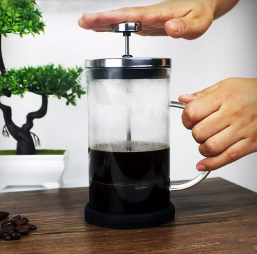 Imagen 6 de 10 de Cafetera Embolo Base Color Silicona 800ml Pettish Online