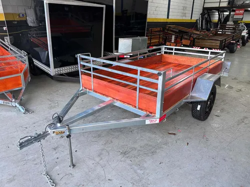 comprar Carretinha Fazendinha 2.20 X 1.30 X 0.40 - Carreta 0km