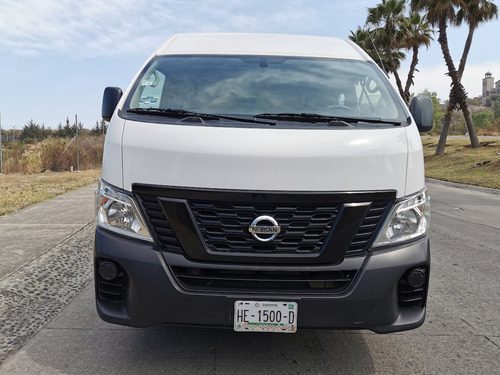 Imagen 3 de 13 de Nissan Urvan 2019 Ventanas Amplia