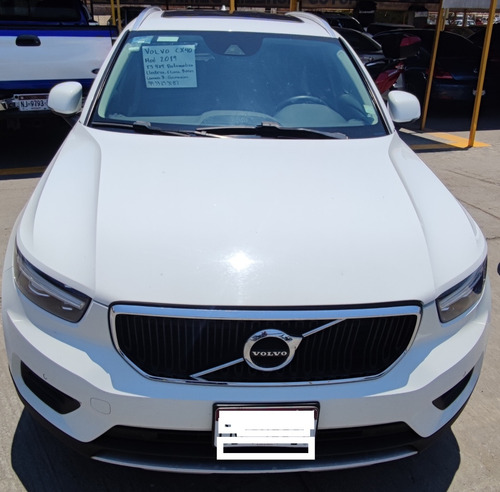 Volvo Volvo Xc 40blanco P Xc40 Momentum Ignite