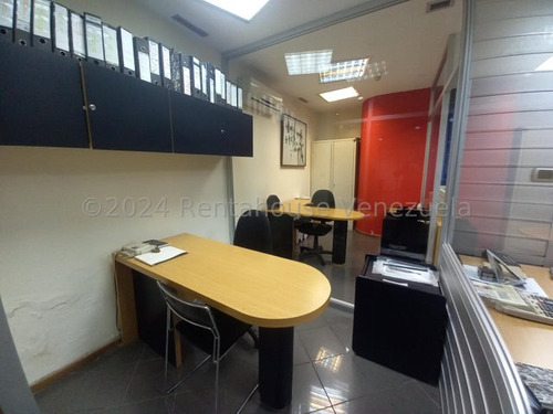 Oficina En Venta En El C.c. Concresa Jdv Cod 24-27766