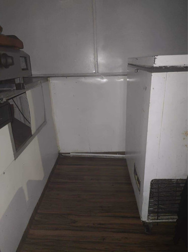 Imagem 9 de 9 de Volkswagen Kombi 1999 1.6 2p Gasolina
