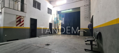 Imagen 3 de 7 de Excelente Galpón Con Muy Buenas Oficinas En Alquiler