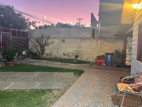 Venta De Amplia Casa, Terreno De 500m2 3d 2b, En La Florida
