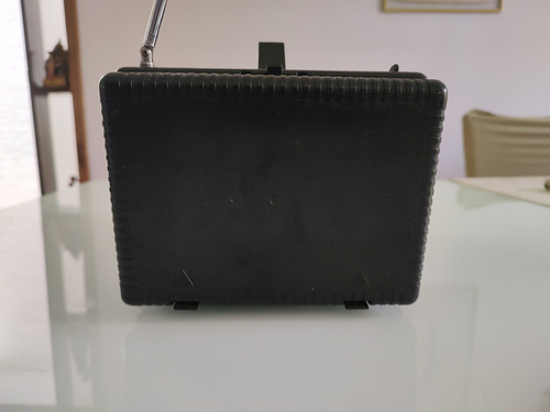 Tv Portátil Sem Funcionar Broksonic Color Certc-2808ul (Usado)