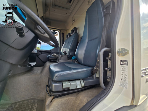 Volvo Vm 330 Ano 2020 Traçado Roll-on Roll-off Ano 2025