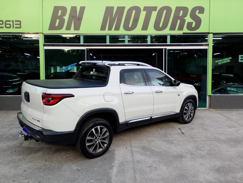 Fiat Toro 2.0 16V TURBO DIESEL VOLCANO 4WD AT9