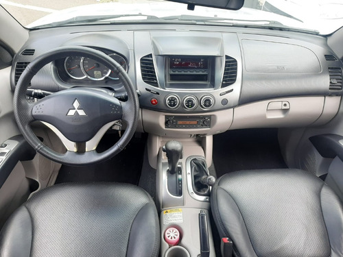 Imagem 12 de 15 de Mitsubishi L200 Triton 3.2 Diesel
