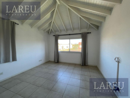 Imagen 25 de 30 de Casa En Venta En Villa Olivos