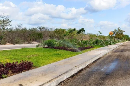 Casa En Venta En Mérida Modelo Ambar Plus En Privada Praderas Del Mayab, Conkal