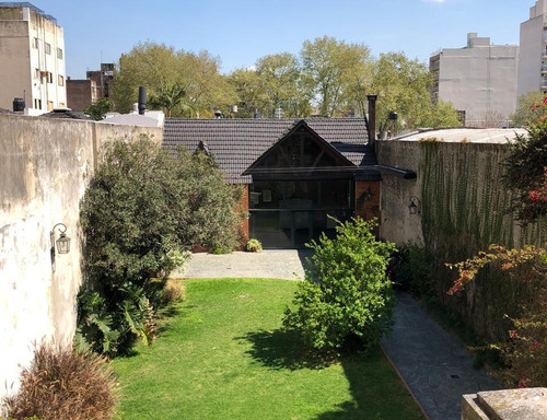 Imponente Casa De Estilo En Alvear Y Mendoza