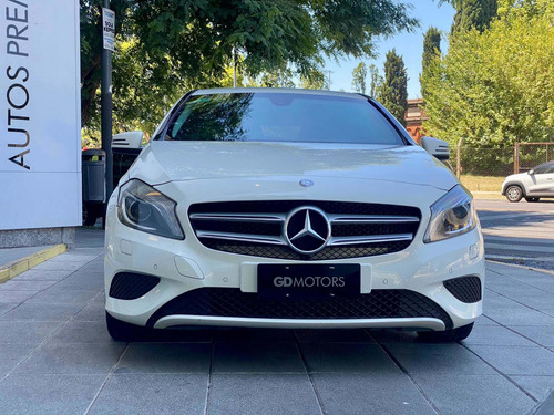 Imagen 2 de 21 de Mercedes-benz Clase A 1.6 A 200 Urban 156cv Thermotronic