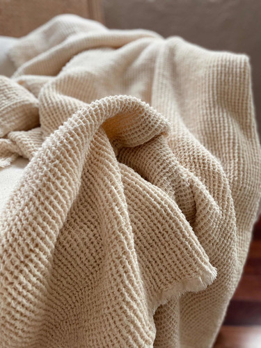 Imagen 2 de 9 de Manta Pie De Cama Greta Wafle De Algodón 180cm