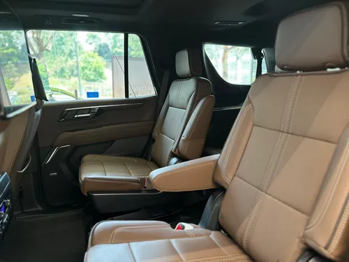 Chevrolet Suburban 6.2 High Country 4X4 At