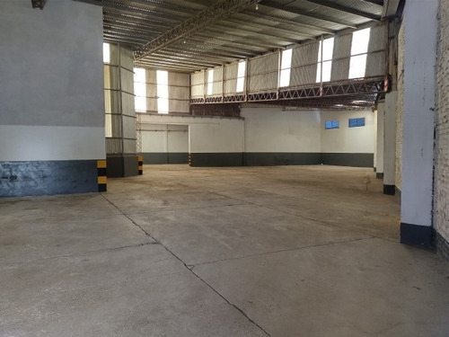 Imagen 18 de 23 de 1600 M2 .... Atencion // Distribuidoras / Hipermercados Etc