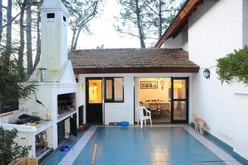 Imagen 19 de 30 de Irrepetible Casa En Shaw Golf - Toma Inmueble En Parte De Pago En Pinamar