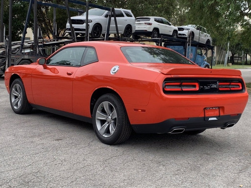 Dodge Challenger Stx