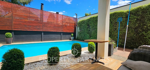 Hermosa Casa Mediterránea En Cumbres Del Sur