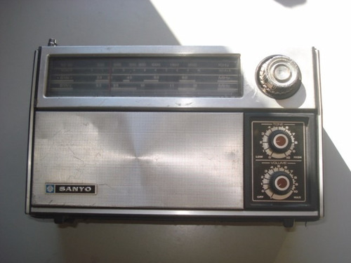Rádio Sanyo 3 Faixas Antigo Portátil