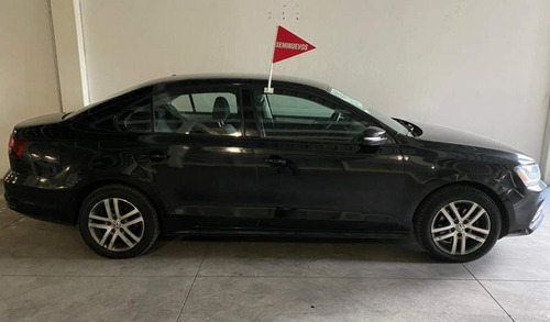 Imagen 8 de 14 de Volkswagen Jetta Trendline 2.0 4 Puertas