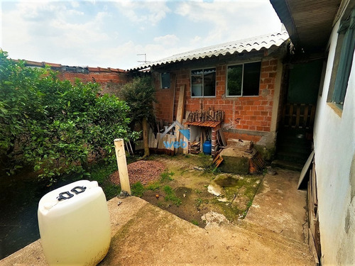 Imagem 19 de 25 de Ótima Oportunidade Para Você, Que Procura Uma Casa Com 2 Quartos E Edicula, Em Um Amplo Terreno Medindo 200m² De Área Total Em Uma Rua Tranquila No Cajuru E Com A Facilidade De Pod - Ca01656 - 701151