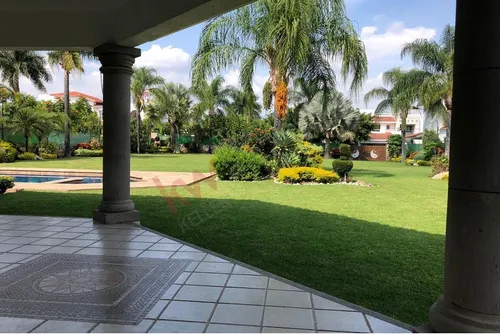 Se Vende Residencia En Lomas De Cocoyoc, Morelos