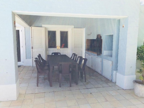 Casa En Venta De 3 Dormitorios En Rincón Del Indio