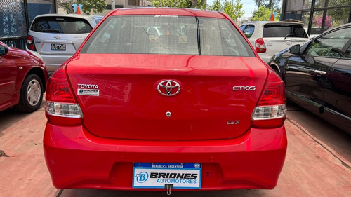 Imagen 5 de 8 de Toyota Etios X 1.5 2019