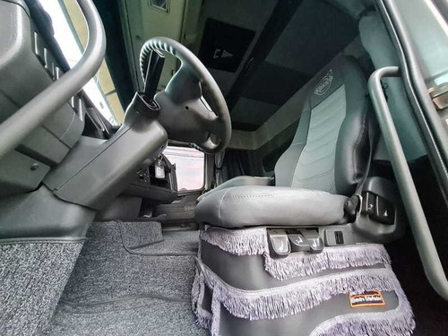 Imagem 13 de 13 de Volvo Fh 540 6x4 Traçado Ano 2014 Bug Leve Susp Mola