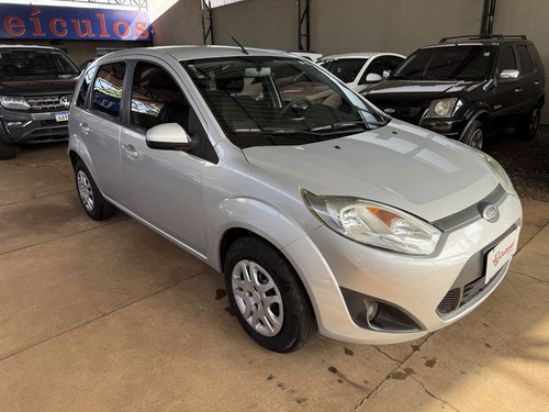 Ford Fiesta 1.6 MPI CLASS HATCH 8V FLEX 4P MANUAL