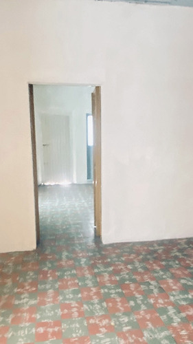 Casa Remodelada Muy Céntrica A Dos Cuadras Del Hospital Civil Muy Amplia