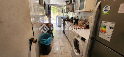 Casa En Venta De 3 Dorm. En Macul