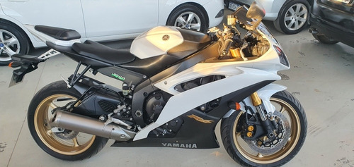 Imagen 2 de 3 de Yamaha R6