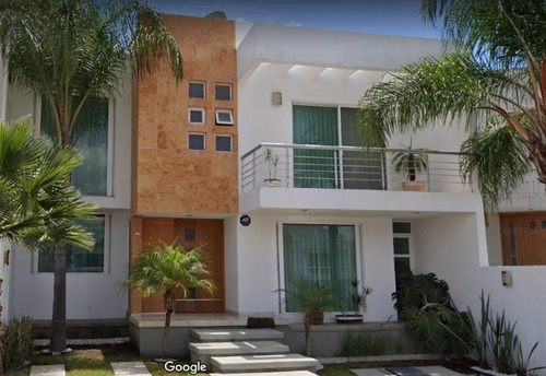 Increible Remate Bancario, Casa A La Venta En Cumbres Del Lago, Queretaro. No Creditos