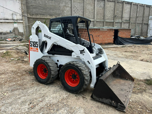 Minicargador Bobcat S185