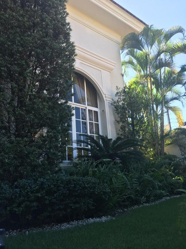 Imagen 4 de 21 de Majestuosa Residencia En La Parte Mas Exclusiva De Arroyo Ho