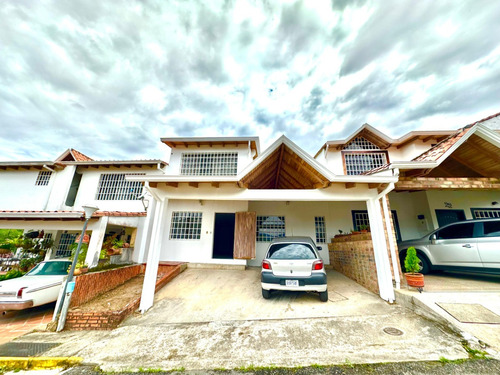 Casas En Venta En San Cristóbal.