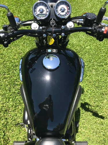 Kawasaki W800 S.e. (no Triumph Boneville, Honda O Scrambler)