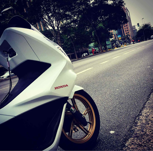 10.000,00 Pcx Dlx 2016
