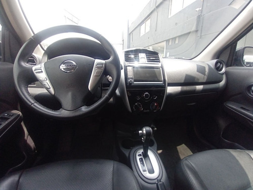 Imagen 11 de 14 de Nissan Versa Exclusive 2019