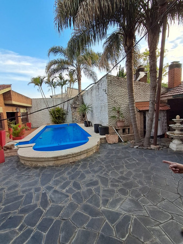 Venta Casa 5 Amb Haedo-c/jardin Y Pileta-garage