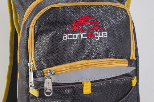 Mochila Aconcagua Running-tracking-bici-gym-correr Color Negro