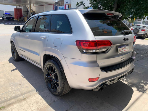 Imagen 4 de 21 de Jeep Grand Cherokee 2017 6.4 Srt Atx 465hp At Automania
