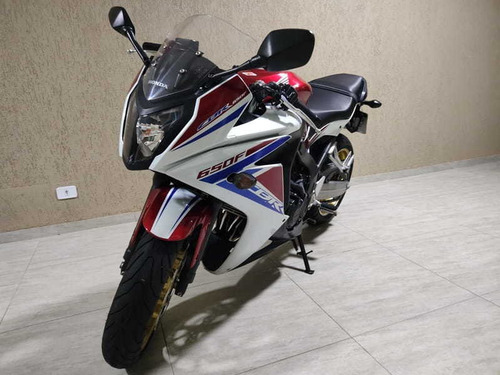 Imagem 10 de 14 de Honda Cbr 650f